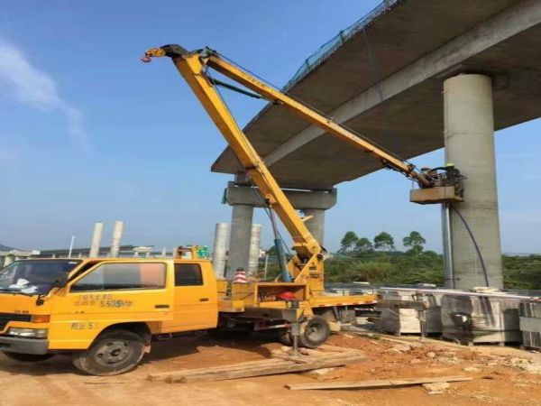 高州市吊车电话_吊车应用时液压机系统运作基本原理